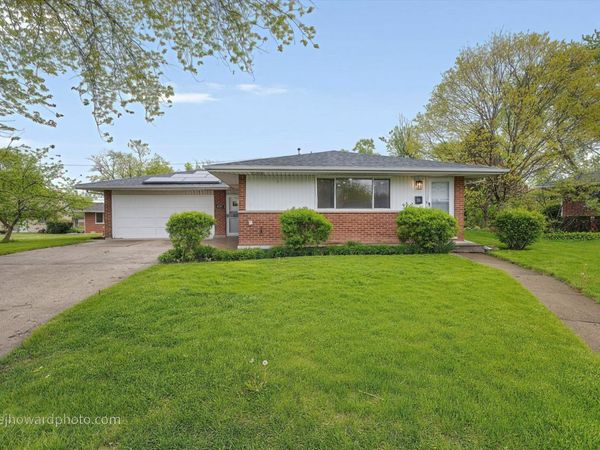 431 W Millers Road , Des Plaines, IL 60016