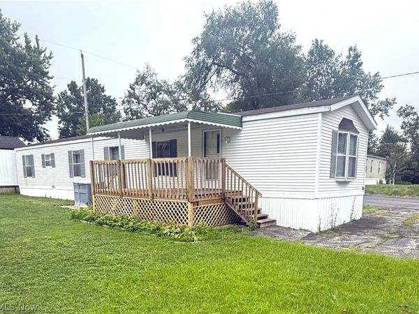 26240 Broadway Avenue, Oakwood Village, OH 44146