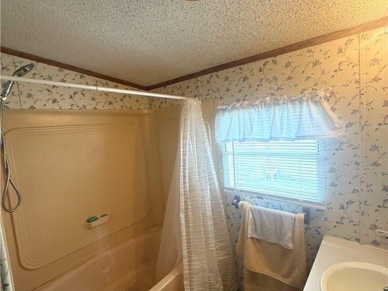 26240 Broadway Avenue, Oakwood Village, OH 44146 Photo 12
