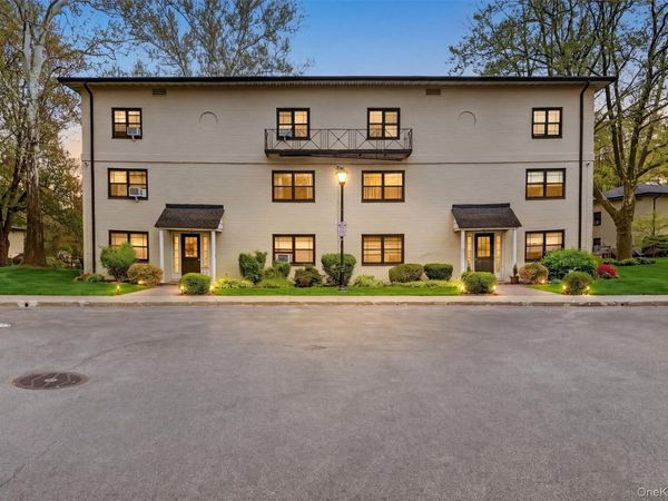 2 Field End Lane , Unit 2L, Eastchester, NY 10709