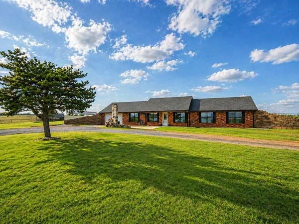 1395 US 62 Highway, Chickasha, OK 73018