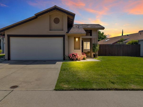 7022 Sprig Dr, Sacramento, CA 95842