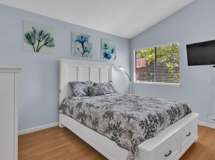 7022 Sprig Dr, Sacramento, CA 95842 Photo