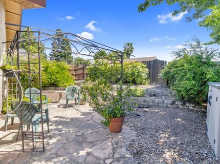 7022 Sprig Dr, Sacramento, CA 95842 Photo