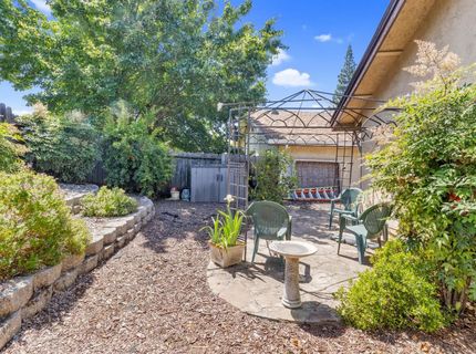 7022 Sprig Dr, Sacramento, CA 95842 Photo