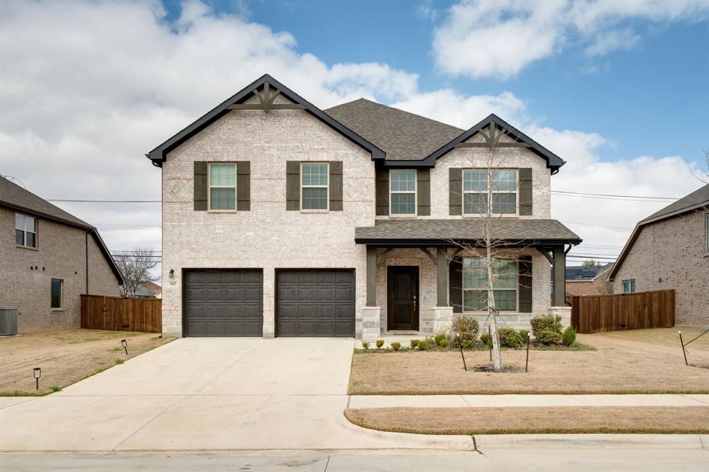 707 Ranchvale Court, Arlington, TX 76002 Main Photo