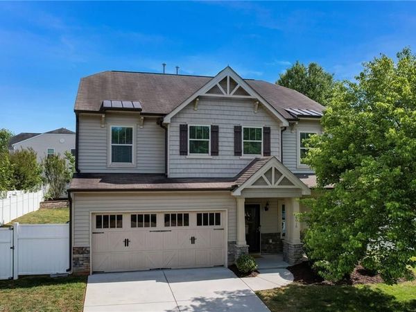 6616 Championship Drive , Whitsett, NC 27377