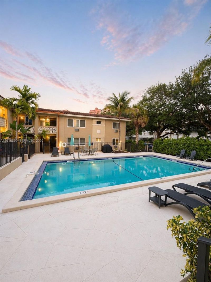 125 Edgewater Dr, Unit 9, Coral Gables, FL 33133 Photo