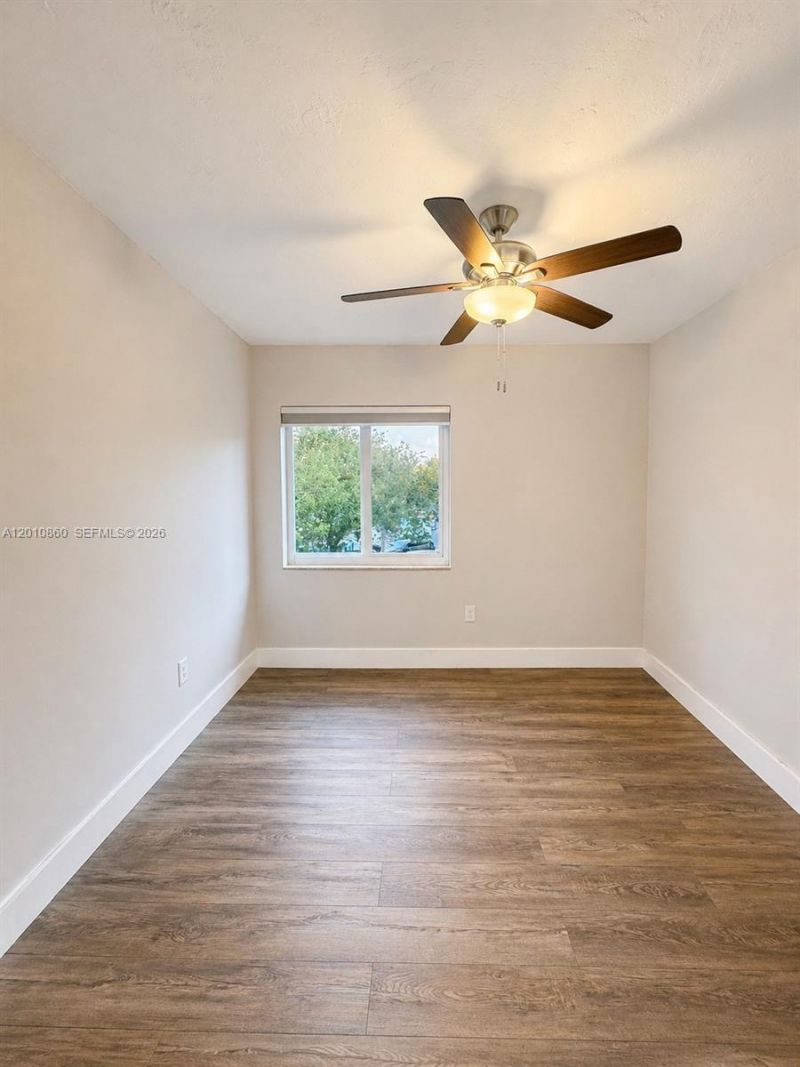 125 Edgewater Dr, Unit 9, Coral Gables, FL 33133 Photo