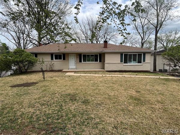 512 Bryan Avenue , Kirkwood, MO 63122