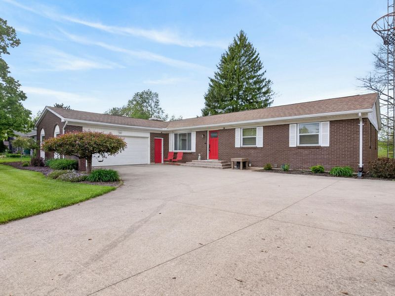 708 Arrowhead Drive, Sidney, OH 45365 Photo 3