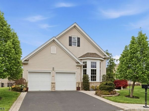 11 Burr Pl, Franklin, NJ 08873