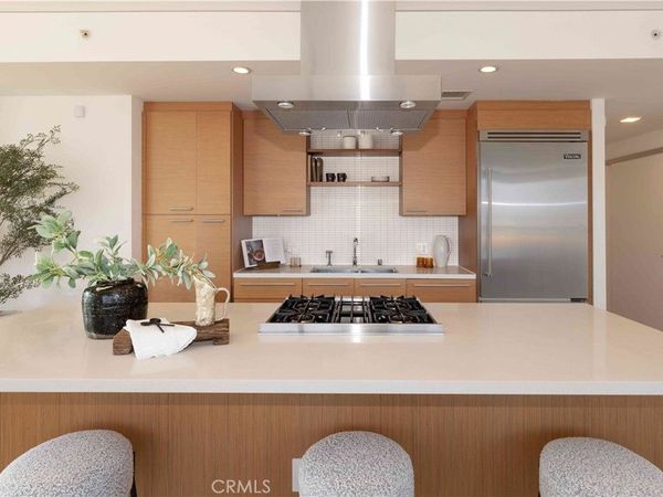 9 MacArthur Place, Unit 602, Santa Ana, CA 92707