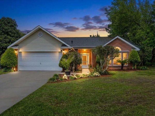 806 Linda Drive, Mary Esther, FL 32569
