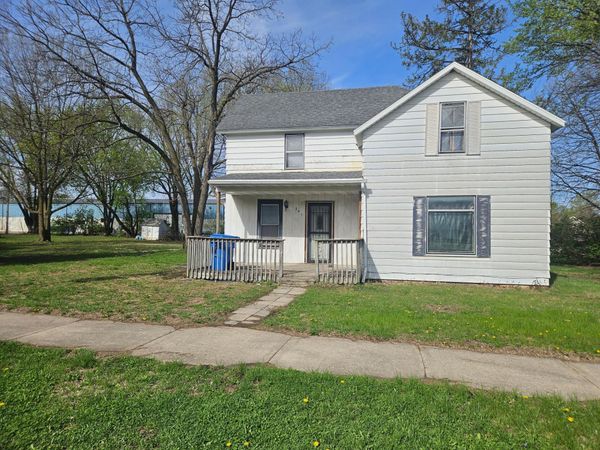 241 Rice Street N, Kasota, MN 56050