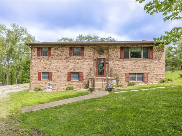 833 Main St , McClellandtown, PA 15458