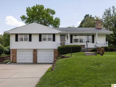 12519 Poppleton Avenue, Omaha, NE 68144
