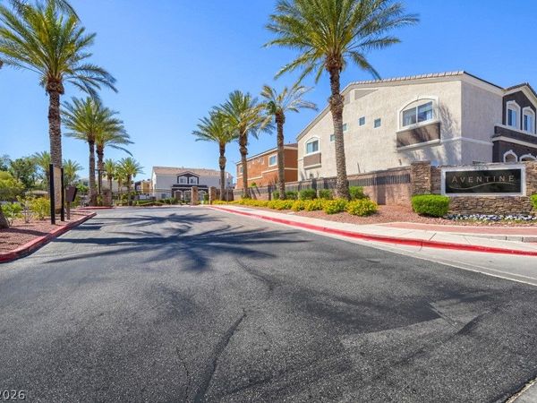9303 Gilcrease Avenue, Unit 1055, Las Vegas, NV 89149