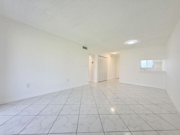 6106 Forest Hill Boulevard, Unit 204, West Palm Beach, FL 33415