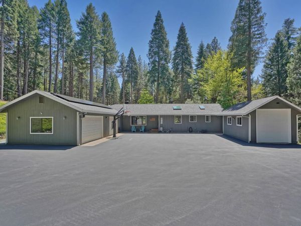 2320 Old Blair Mill Rd, Pollock Pines, CA 95726