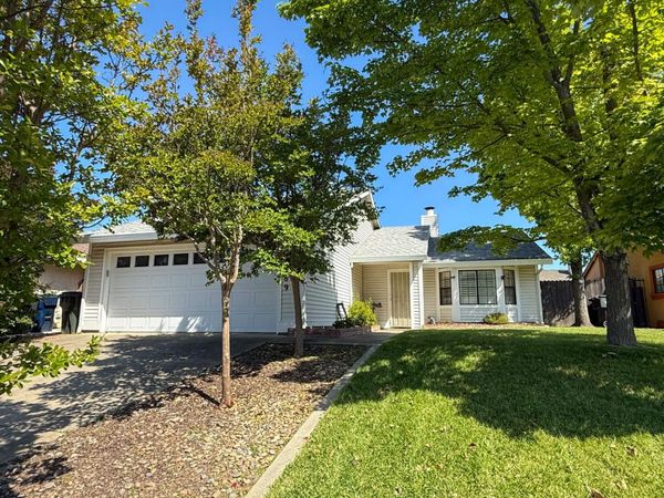 4889 Hinchman Way, Sacramento, CA 95823