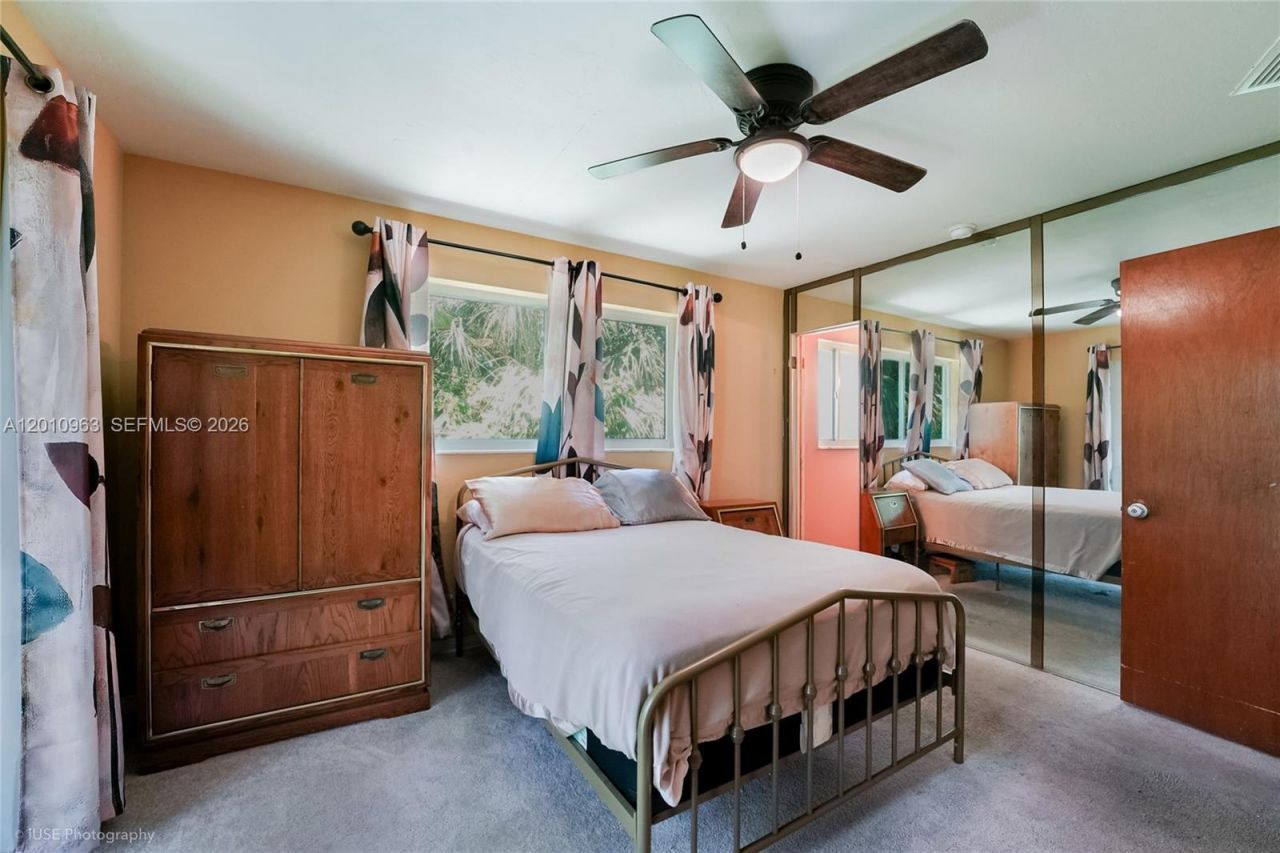 3278 Thomas Ave , Miami, FL 33133 Photo