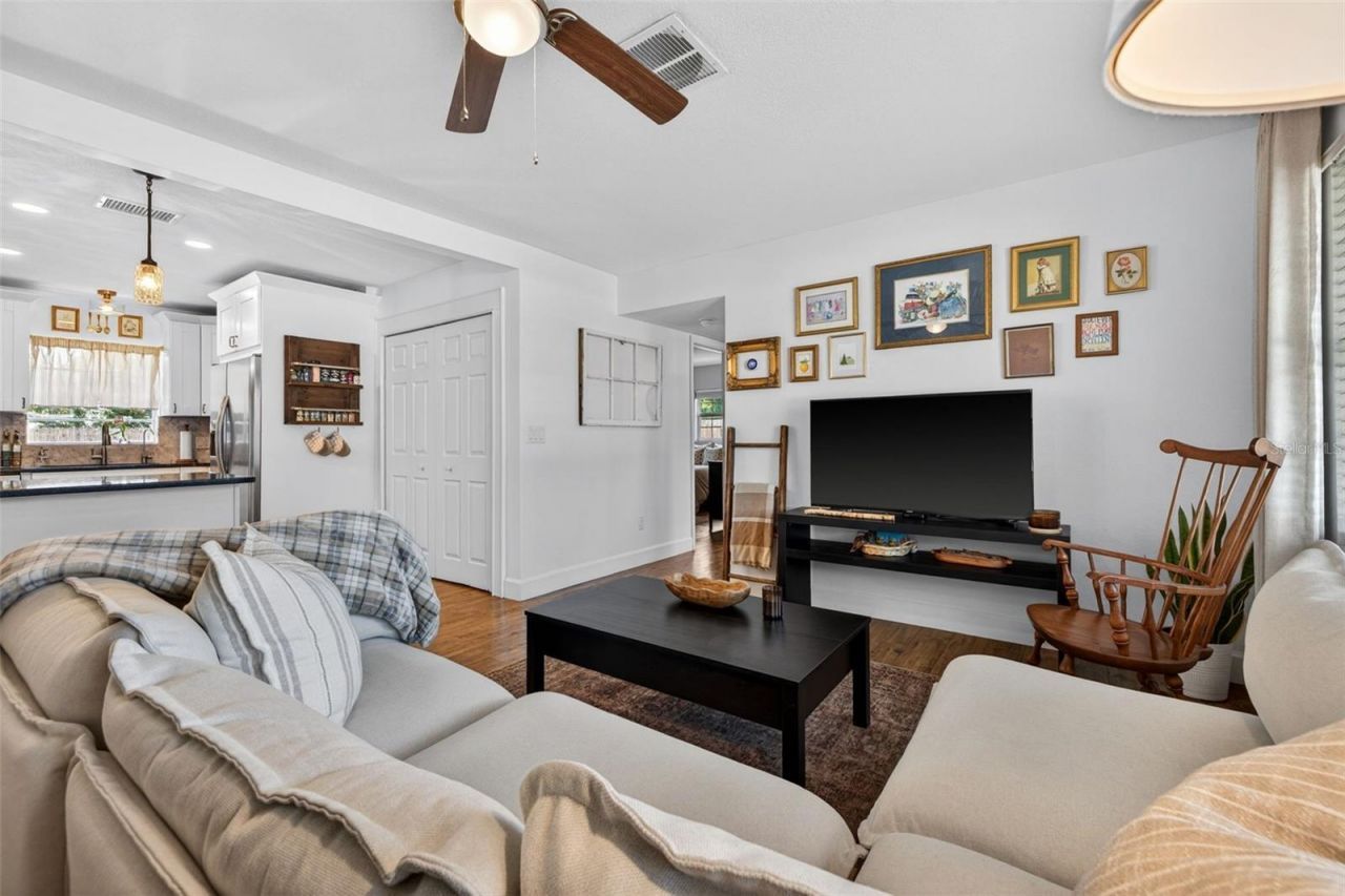 605 Mehlenbacher Road , Belleair Bluffs, FL 33770 Photo