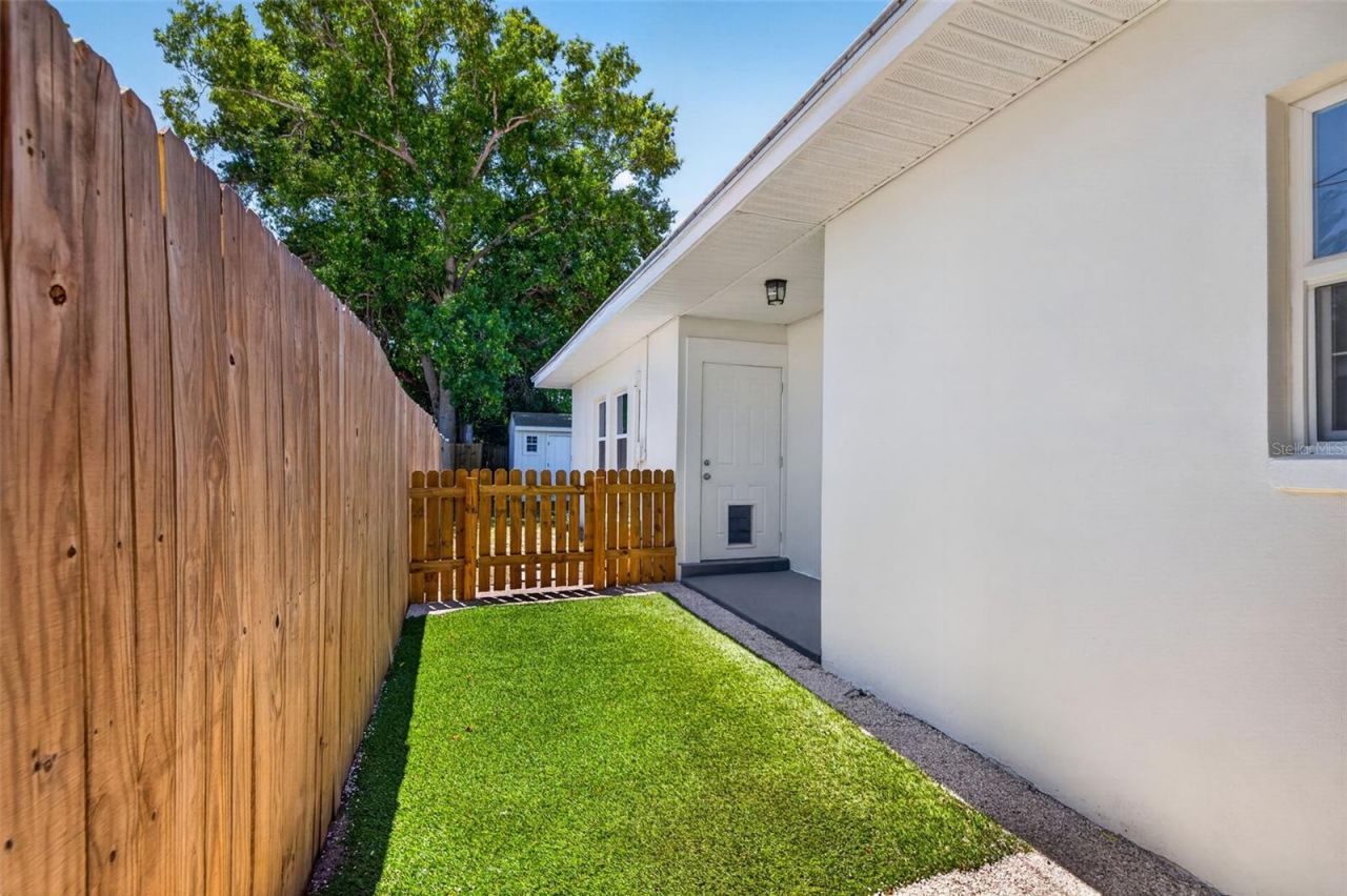 605 Mehlenbacher Road , Belleair Bluffs, FL 33770 Photo