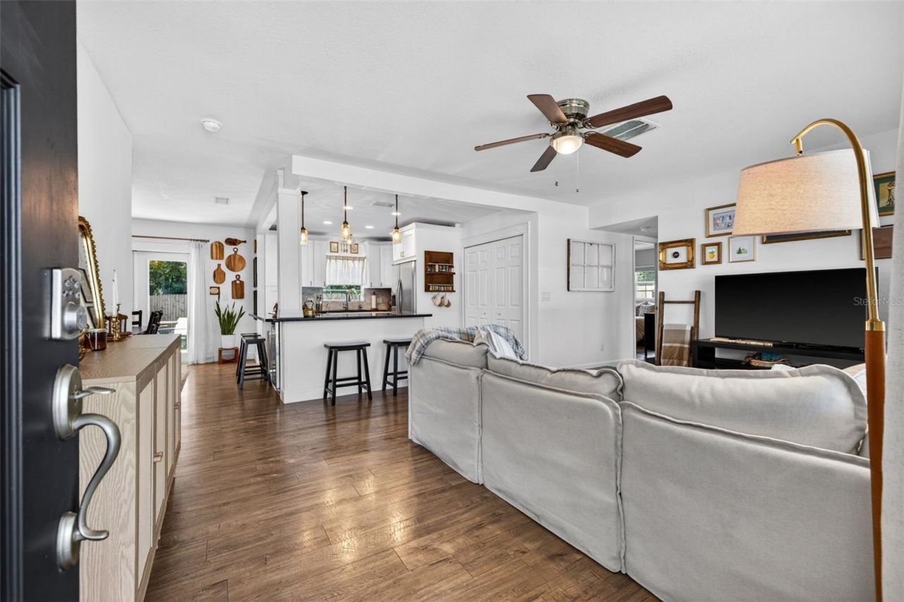 605 Mehlenbacher Road , Belleair Bluffs, FL 33770 Photo