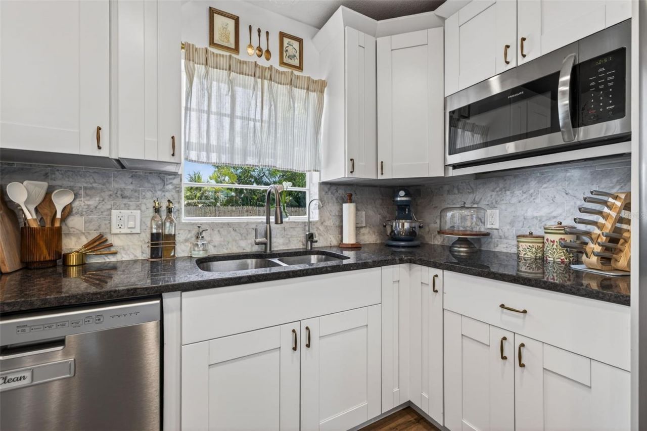 605 Mehlenbacher Road , Belleair Bluffs, FL 33770 Photo
