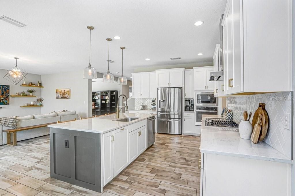 11239 Fish Eagle Drive , Riverview, FL 33569 Photo