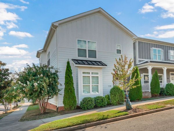 719 Centre St , Pleasant View, TN 37146