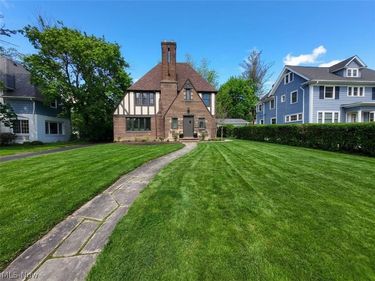 3145 Huntington Road, Shaker Heights, OH 44120