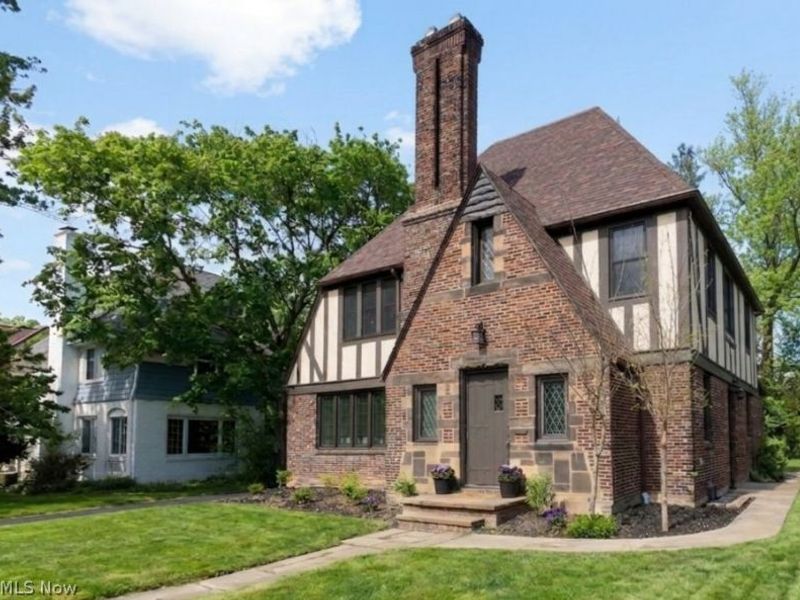 3145 Huntington Road, Shaker Heights, OH 44120 Photo 2