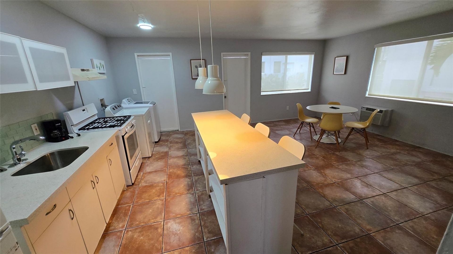 7725 Harding Avenue, Unit 2, Miami Beach, FL 33141 Photo
