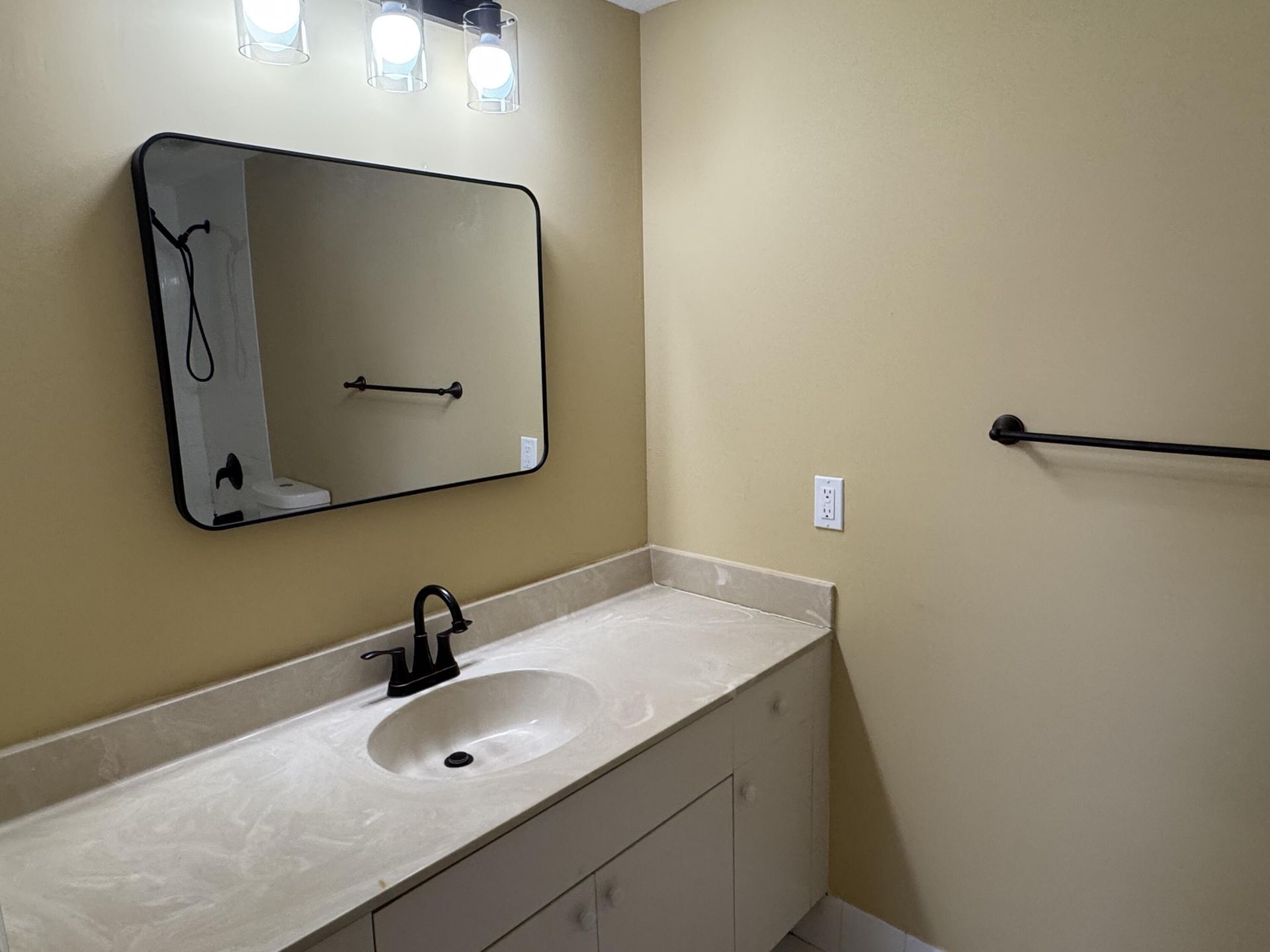 1133 Golden Lakes Boulevard, Unit 812, West Palm Beach, FL 33411 Photo