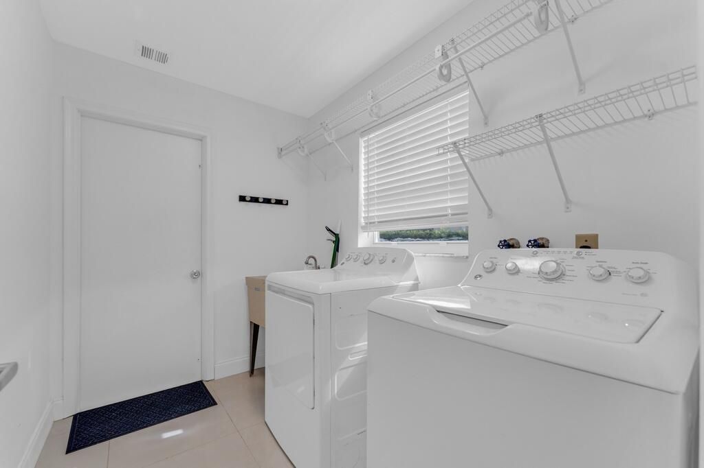 11388 NW 18th Manor, Coral Springs, FL 33071 Photo