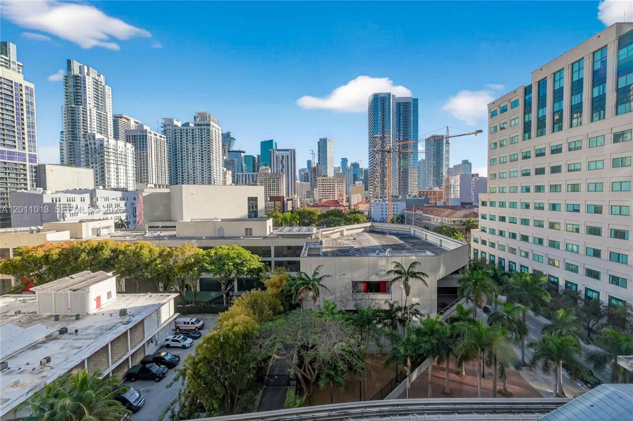 121 NE 5 St , Unit 901A, Miami, FL 33132 Photo