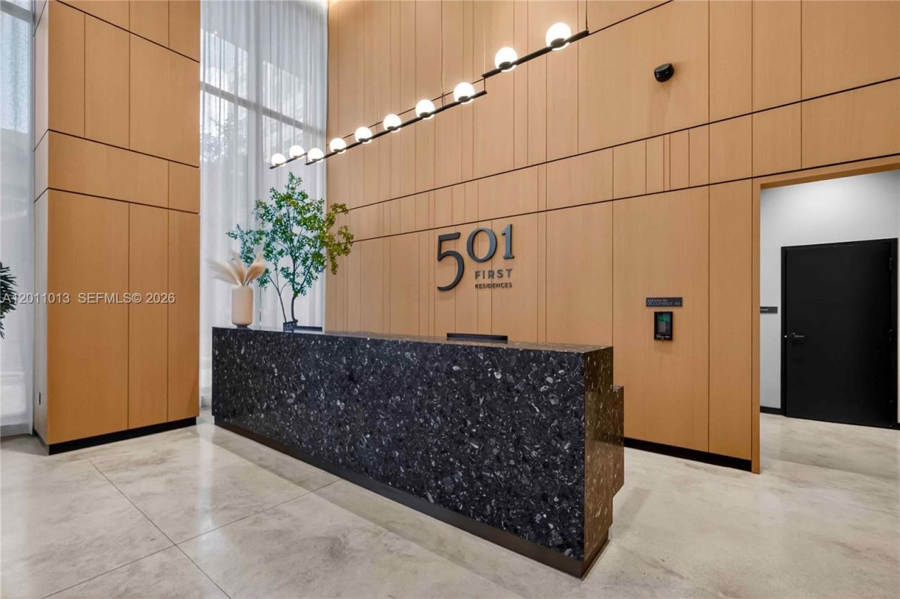 121 NE 5 St , Unit 901A, Miami, FL 33132 Photo