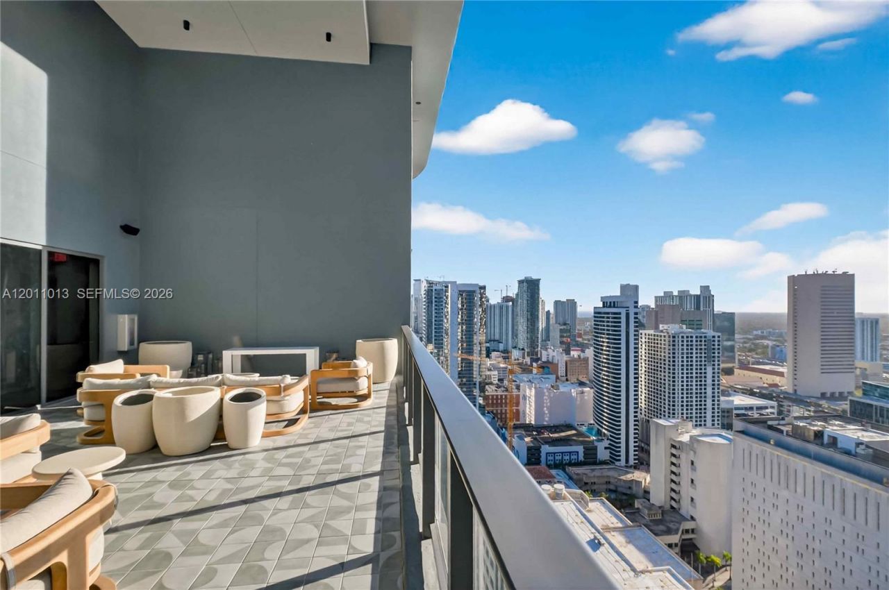 121 NE 5 St , Unit 901A, Miami, FL 33132 Photo