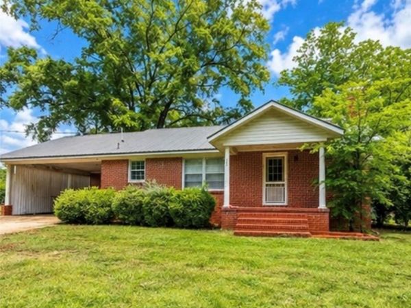 122 14th Street NW, Fayette, AL 35555