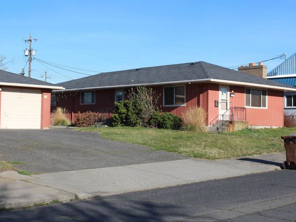627 N Madelia St, Spokane, WA 99202