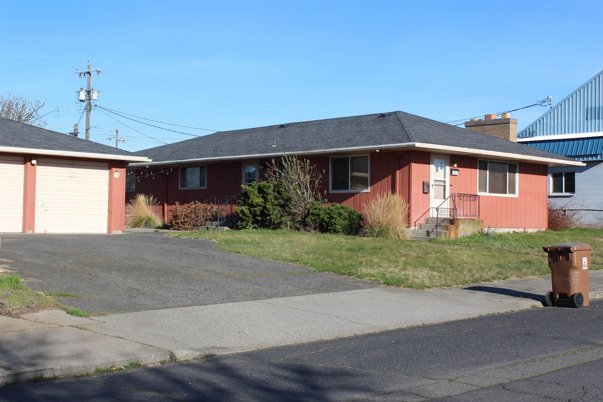 627 N Madelia St primary photo