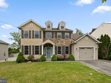 553 ROYAL AVENUE, HAVERTOWN, PA 19083