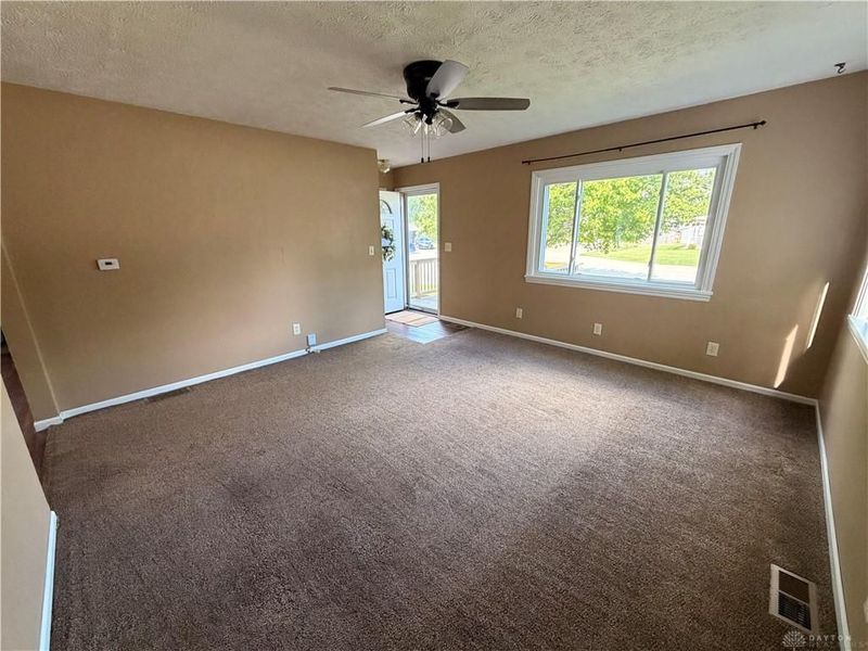 301 Tate Avenue, Englewood, OH 45322 Photo 11