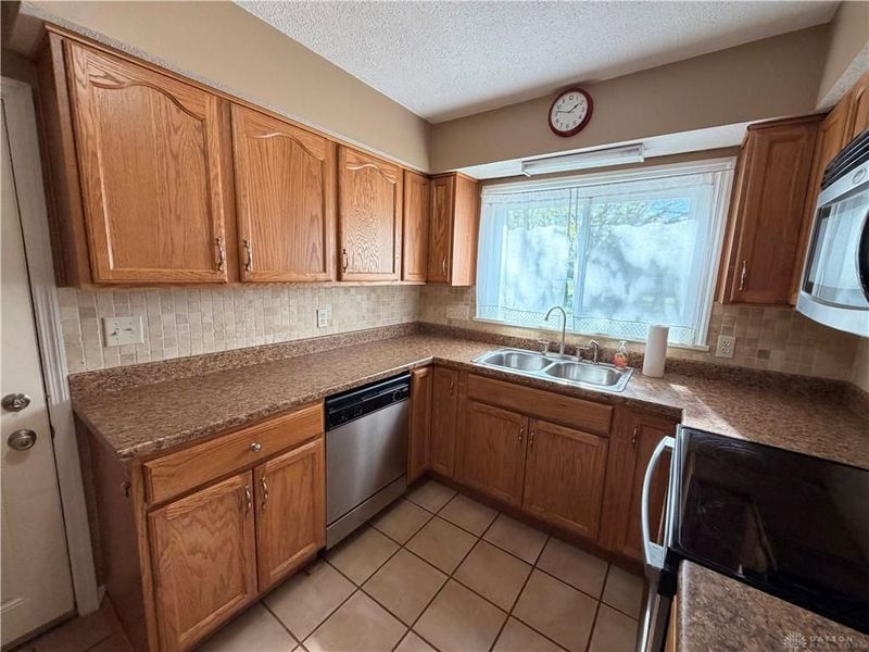 301 Tate Avenue, Englewood, OH 45322 Photo 14