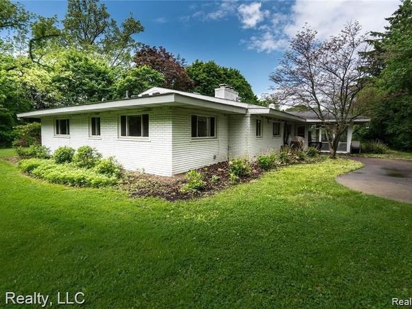 3975 BROOKSIDE Drive, Bloomfield Twp, MI 48302