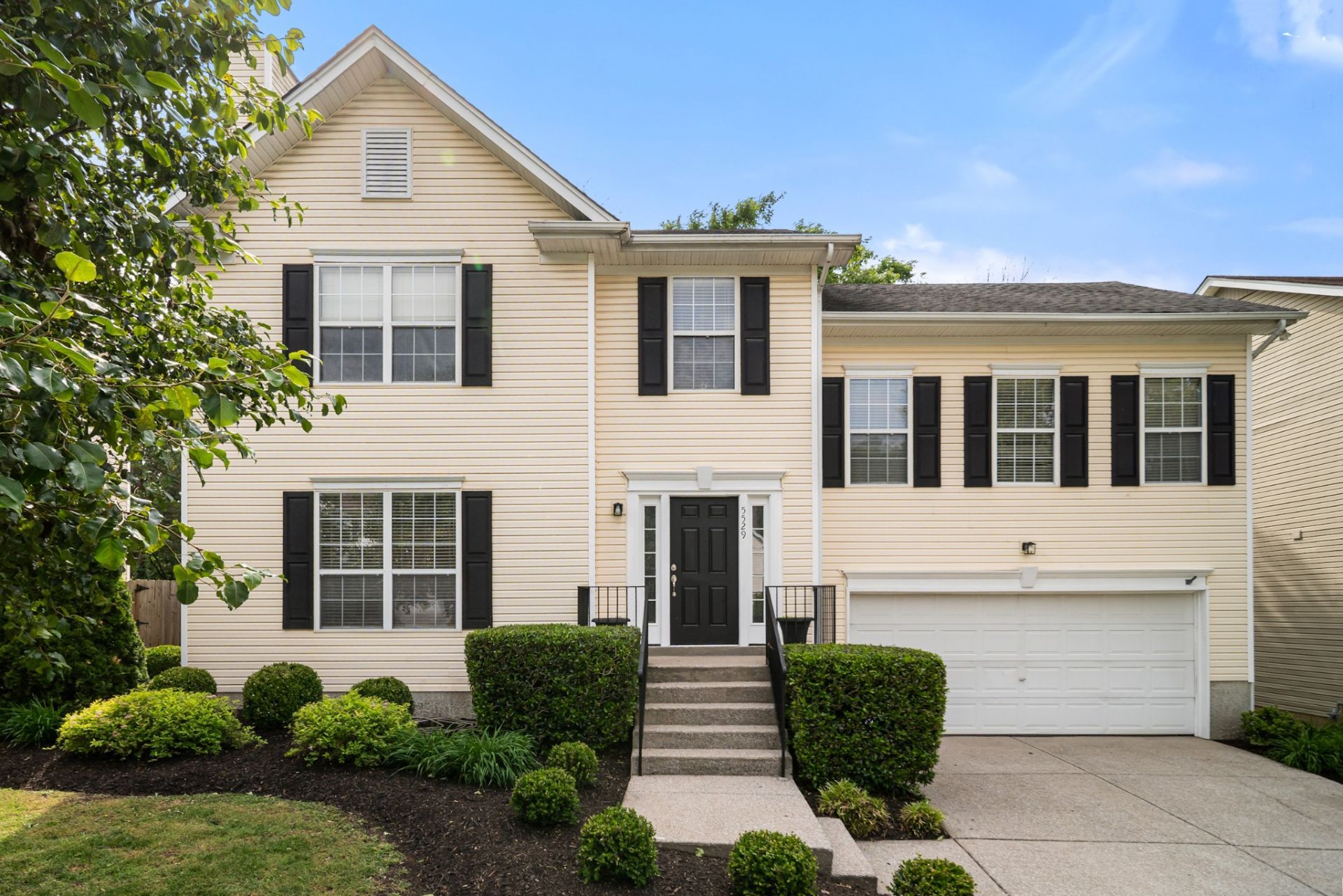5529 Murphywood Xing, Antioch, TN 37013 Main Photo