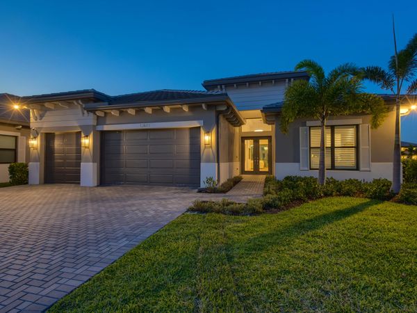 12873 Wingspan Court, Palm Beach Gardens, FL 33412