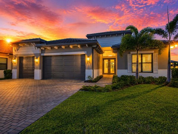 12873 Wingspan Court, Palm Beach Gardens, FL 33412